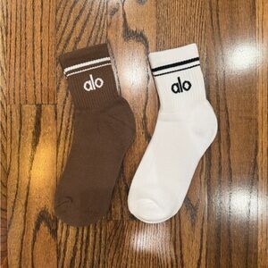 Alo Throwback socks 2 pairs brand new